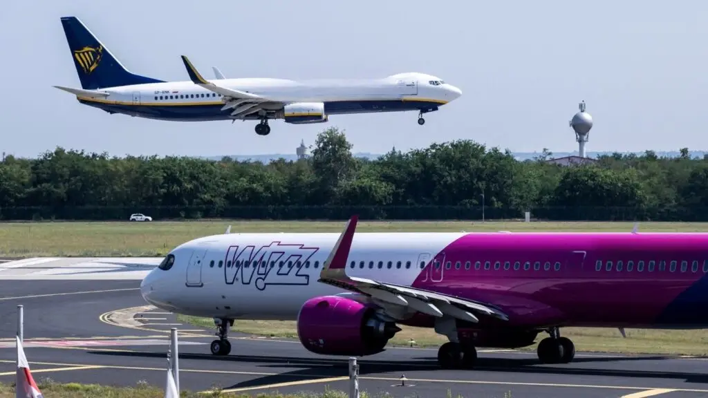 airlines criticised for poor customer service in new survey business manchester