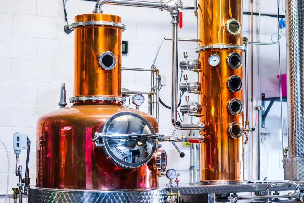 new contract distilling venture launched by seven bro7hers business manchester