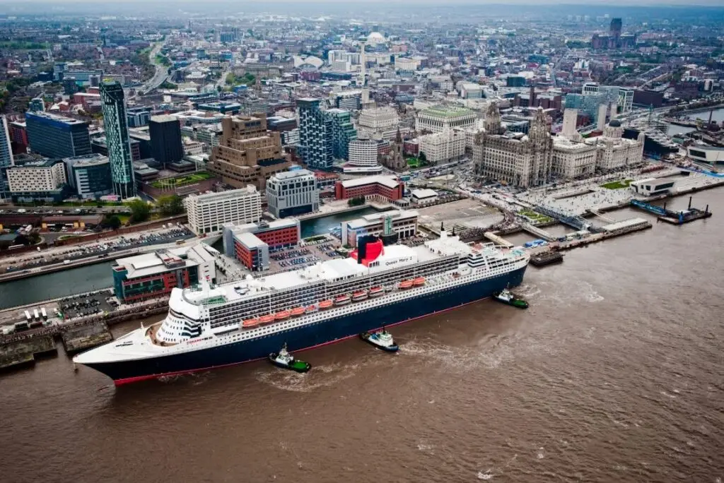 queen mary 2 bound for liverpools historic milestone business manchester