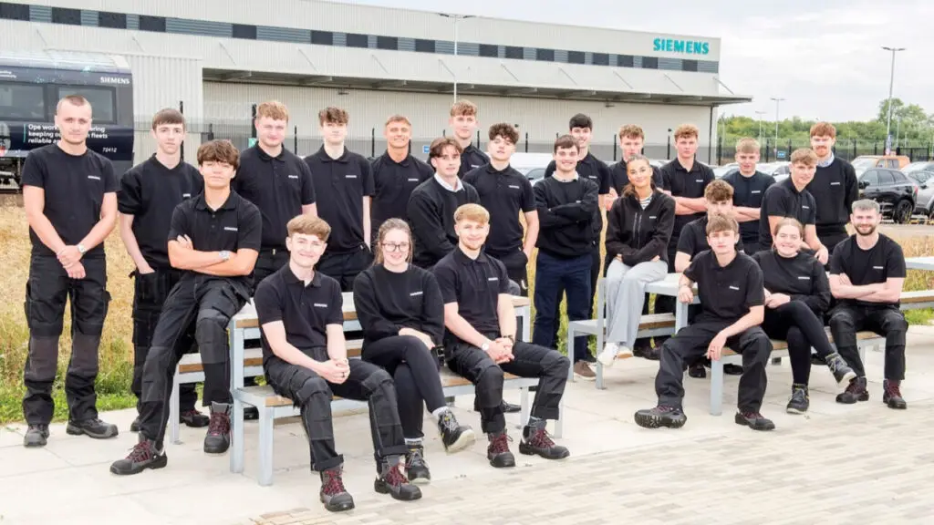 Siemens Mobility Goole entry level talent 1 scaled 1